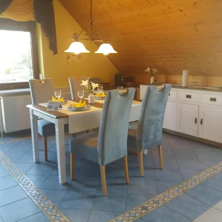 Ferienwohnung-dorette-in-stakendorf-mit-blick-ueber-den-dorfteich Appartement *