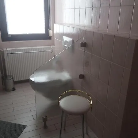 Ferienwohnung-dorette-in-stakendorf-mit-blick-ueber-den-dorfteich Appartement *