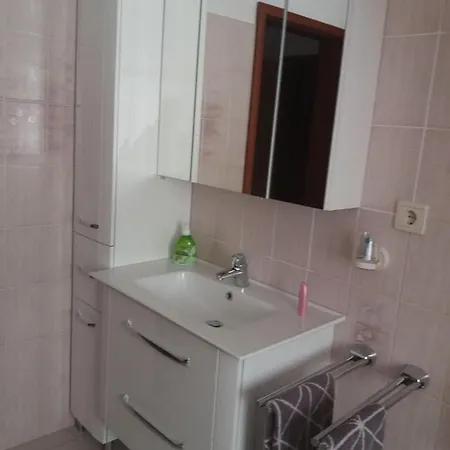 Ferienwohnung-dorette-in-stakendorf-mit-blick-ueber-den-dorfteich Appartement Stakendorf